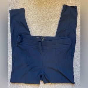 Women’s Skinny Vera Wang Dress Pants!